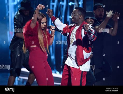 Faith Evans Left And Sean Diddy Combs Perform At The Bet Awards At