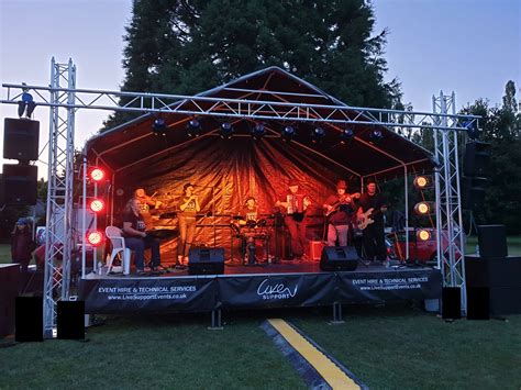 outdoor-stages-livesupport-event-services-pa,-stage,-lighting