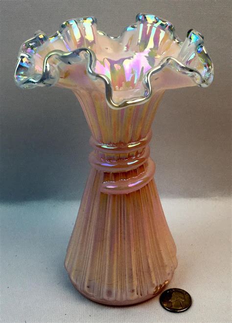 Lot Vintage Fenton Glass Opalescent Pink Ruffled Wheat Vase 7 5 Tall