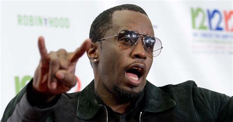 Check spelling or type a new query. P. Diddy hivatalosan is nevet változtat | KISALFÖLD