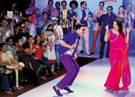 Akshay Kumar And Sonakshi Sinha During The Promotion Of Rowdy Rathore Bollywood Fashion