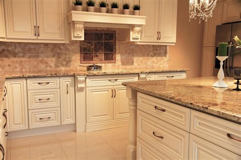 See more ideas about free standing kitchen cabinets, kitchen cabinets, kitchen pantry cabinets. Wood Kitchen Cabinets | Montreal South Shore West Island ...