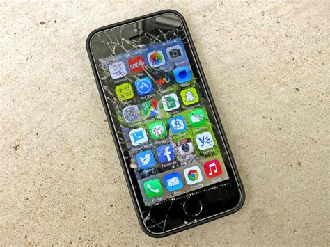 I Lived With A Broken Iphone 5s Screen — Then Fixed It Myself Apple