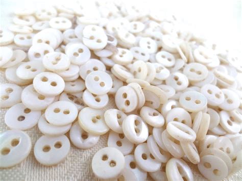 100 Small White Pearl Buttons Vintage Pearl Buttons From Buttoncrazy On
