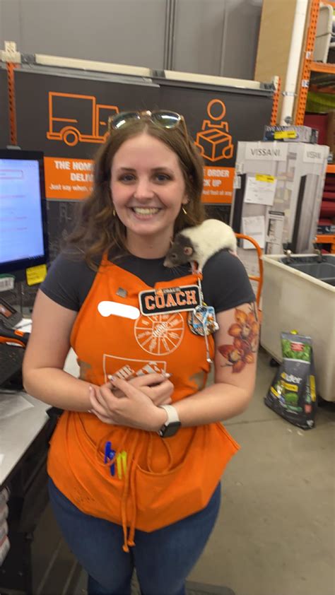 we had a very special customer yesterday 🐀🐭 r homedepot