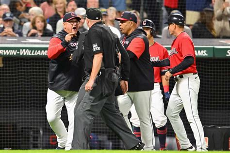 Terry Francona Lost His Mind In A Terrible Umpire Show