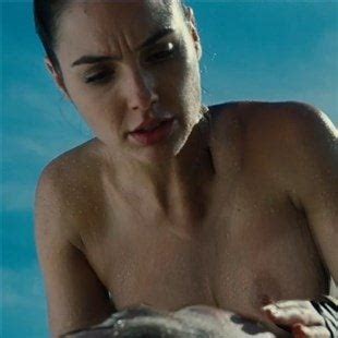 Gal Gadot Nude Pics Videos That You Must See In Sexiz Pix