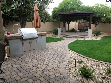 Landscaping ideas for small backyards would be awesome by choosing flower beds with edging so that quite cool in featuring beautiful small backyard landscaping. Poolside Plants For Arizona Landscape Design