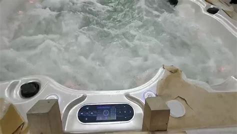 2022 Sunrans 4 Meter 6 Persons Acrylic Freestanding Balboa Massage Hot Tub Pool Whirlpool Swim