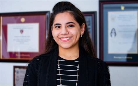 Você está procurando imagens ou vetores 17 anos png? Mexicana de 17 años cursará maestría en Harvard | AVIMEX NEWS