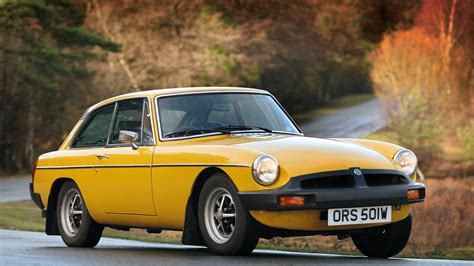 20 Classic Cars That Make Surprisingly Good Daily Drivers Classic