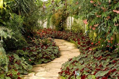 How To Make A Rustic Cobblestone Garden Path