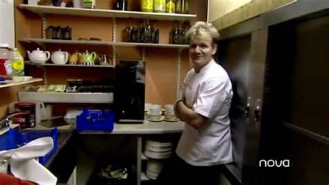 'pesadilla en la cocina' y alberto chicote llegan para rescatar, a su peculiar manera, restaurantes en problemas, a dignificar la profesión hostelera y a ayudar a dueños y empleados a recuperar la pasión y el buen hacer en sala y fogones. Pesadilla en la Cocina UK 1x02 Español "The Glass House ...