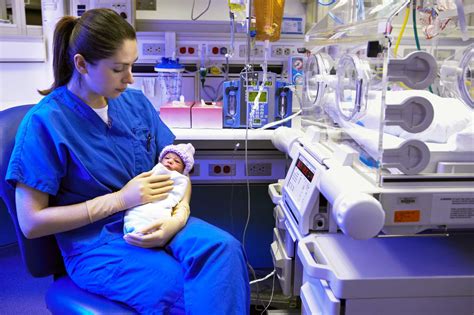 Day In The Life Working In A Nicu Requires Dedicated Nurses Houston Chronicle