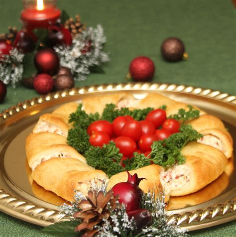 Appetizers can be grouped into various families. Christmas Wreath Crescent Rolls Appetizer Recipes - Just ...