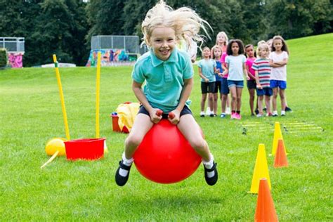 See our a to z of new sports to try, and find out how to get started with our sports and active hobbies are a great way to get moving, which is really important for everyone's physical health, and can help improve confidence. 50 Field Day Ideas, Games and Activities | Field day ...