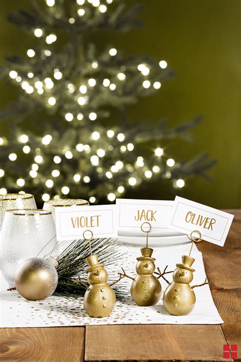 How to make place cards, place card ideas, diy wedding or thanksgiving ○ supplies listed below ○ these diy christmas place card holders make the perfect christmas table decoration. DIY Snowman Place Cards in Pure Gold