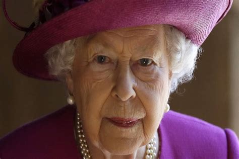 Reino unido, canadá, australia, nueva zelanda. La Reina Isabel II está molesta por un capítulo de 'The ...