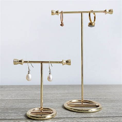 Vintage Exquisite Gold Jewelry Display Stand Metal Jewelry Rack Design