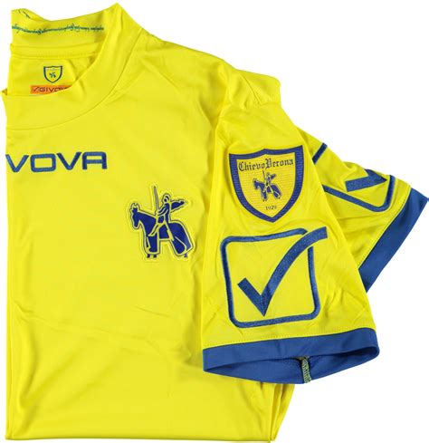 Duvidas de como adicionar os kits no dream league soccer 2020? Chievo Verona 2018-19 Home Kit