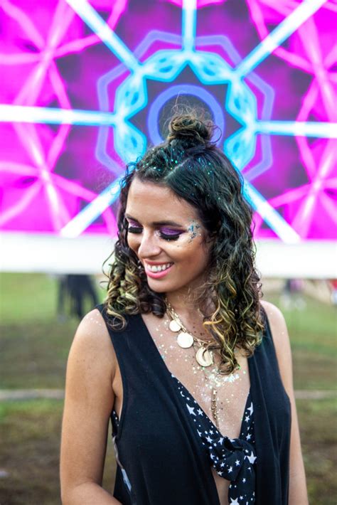 Money), particularly if you're new to working with your natural hair texture. Festival Hairstyle Inspiration for Curly Hair - My Curly ...