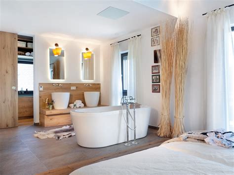 Fur wellness fans kombinierte schlaf und badezimmer schoner. Bäder, Familienbad, Wellness-Oase, Dusch-WC | SchwörerHaus