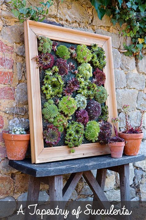Modern And Creative Vertical Planter Displays You Have To Check