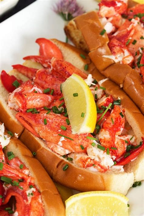 The Very Best Lobster Roll Recipe Video The Suburban Soapbox