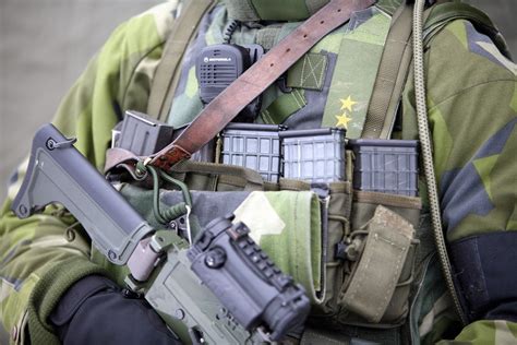 Ruotsi lähettämässä 35 sotilaskouluttajaa Irakiin Uutiset Turun Sanomat