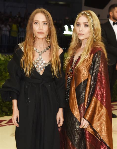 Mary Kate And Ashley Olsen Give Rare Joint Interview About Sisterhood Huffpost