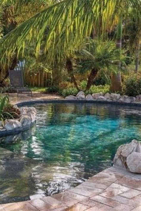 Fabulous Backyard Pool Landscaping Ideas You Never Seen Before 03 Hmdcrtn