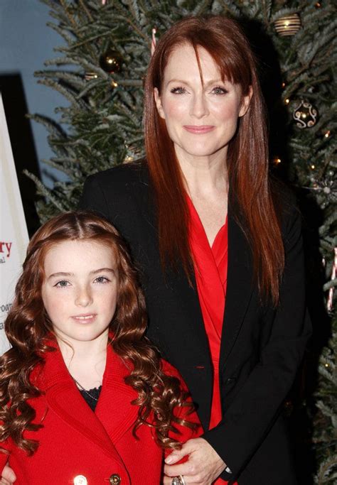 Julianne Moore Brings Her 15 Year Old Daughter To Fashion Week And We