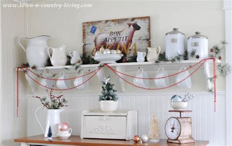 Its A Farmhouse Christmas Town And Country Living Christmas