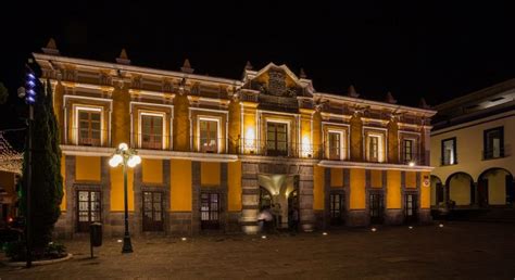 Un Recorrido A Pie Por El Centro Histórico De Puebla