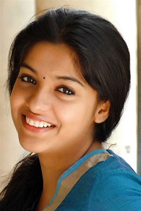 Archana Kavi Malayalam Actress Large Close Up Photos Free Online
