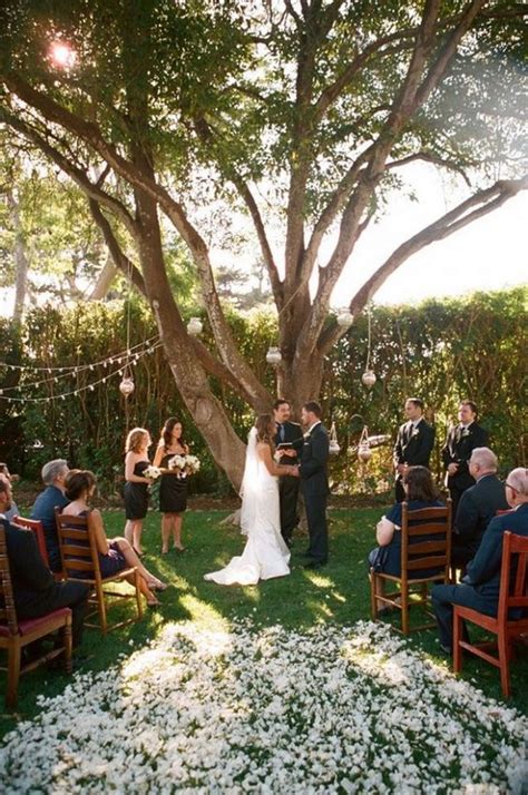 20 Stunning Small Wedding Ideas on a Budget for 2022 Trends - Emma