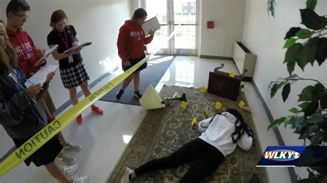 Cal Students Encounter Fake Crime Scene On First Day Of School Youtube