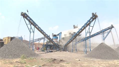 Mrb Block Crushing Machine Stone Crusher Plant 260300 Capacity 200