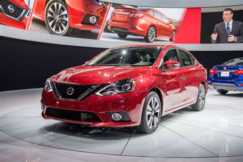 2016 Nissan Sentra First Impressions News