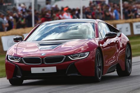 Do you think bmw will make this a production car to go head to head with the audi r8? Better Used Supercar: BMW i8 vs Audi R8 -- High-Tech Meets Old-School | Motor Memos