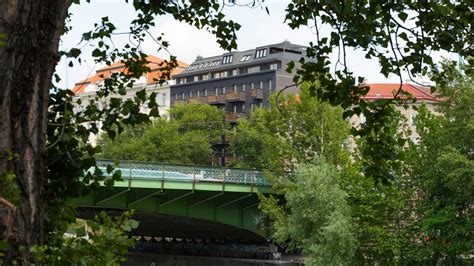 Zur vermietung gelangt eine helle einraumwohnung im 6. Brigittenauer Lände 42 | BWM Architekten