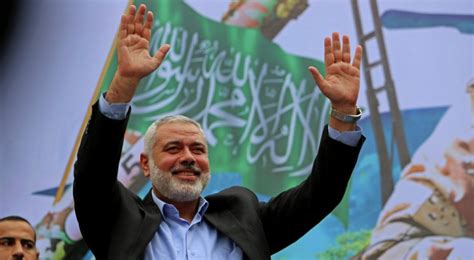 القضيب وهو غير منتصب شكله مختلف تماماً عن حالة الإنتصاب والإنتصاب هو تدفق الدم للقضيب ليصبح في زوج صغير السن سالب يرتدي ملابس زوجته الداخلية و يحب نشر صور لقضيبه الصغير وهو بكلوت. هنية: قاسم سليماني "شهيد القدس" | رؤيا الإخباري