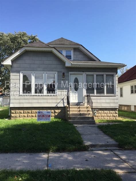 4 Bedroom Single Family Home - House for Rent in Milwaukee ...