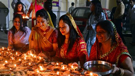 7 Facts About Hindus Around The World Pew Research Center