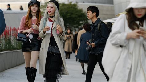 The Best Street Style From Seoul Fashion Week Spring 19 Vogue