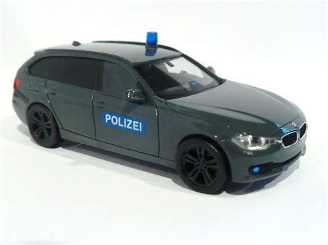 They also are used to secure locations, neutralize various targets, track down violent fugitives and sometimes conduct. BMW 3er touring F31 Polizei Zivilstreife ...