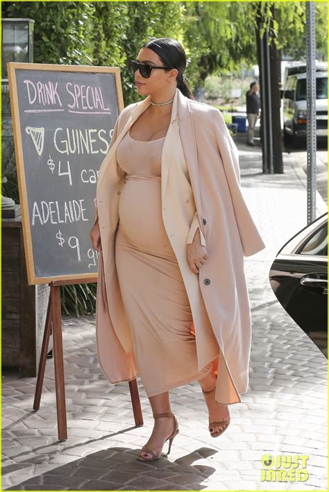Kim Kardashian On Pregnancy I Feel Like A F King Whale Photo