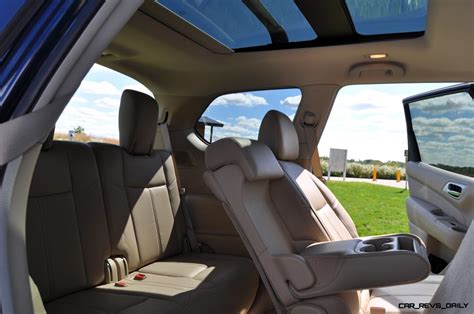 This car has received 4 stars out of 5 in user ratings. 2014 Nissan Pathfinder - Reviewed in Video and 78 High-Res ...