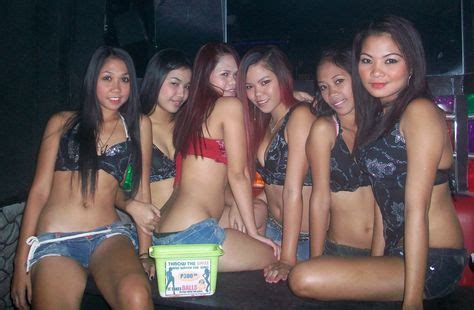 A Group Of Sexy Subic Filipina Bar Girls In Barrio Barretto Subic Bay