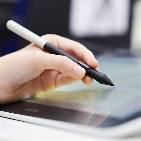 Wacom One Pen Cp91300b2z For Wacom One Creative Pen Display At Rs 5500